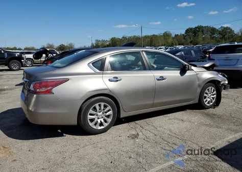 2015 Nissan Altima 2.5 из США, поврежденный, VIN 1N4AL3AP4FC106022